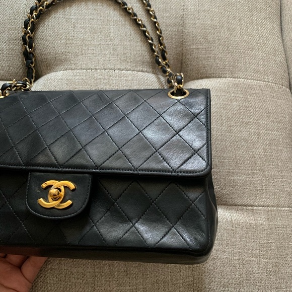 {SOLD} Chanel classic double flap bag - Picture 13 of 13